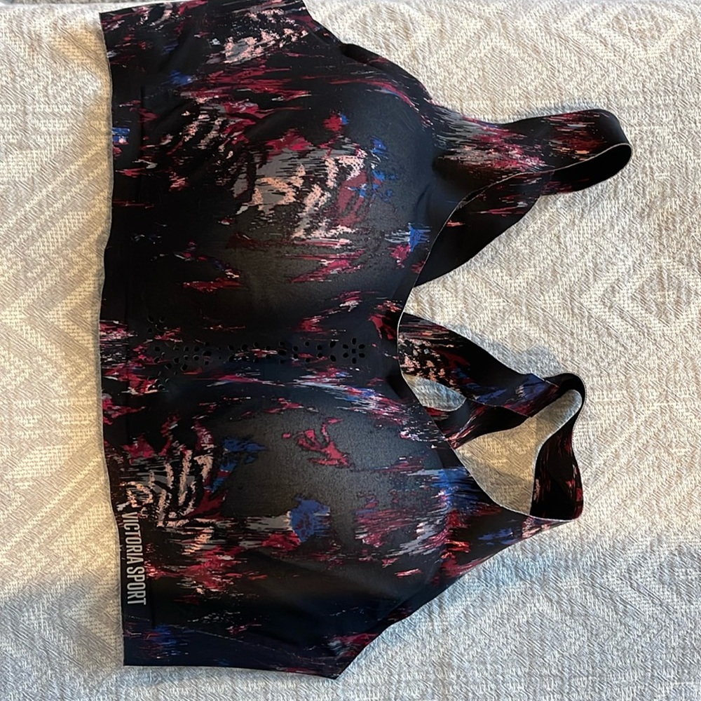 Victoria's Secret Sport Black Abstract Print Sports Bra